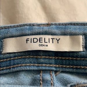 Fidelity skinny Jean 24